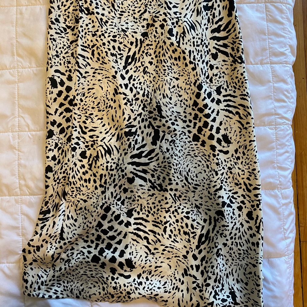 Long animal pattern skirt